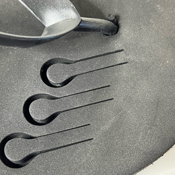 NWOT Pedicure flip-flops by Total Perfection sz L (9/10) - Picture 2 of 4